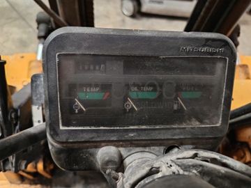Empilhador Mitsubishi FD-25 · Ano 1990
