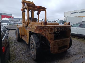 Empilhador Toyota · Porta Contentores