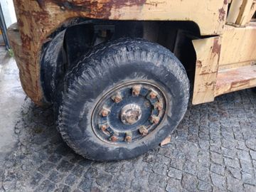 Empilhador Toyota · Porta Contentores