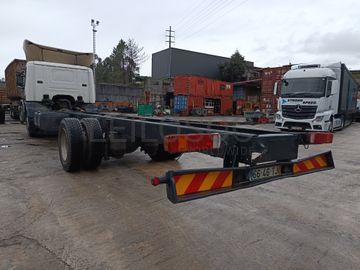 Scania P94B (4x2) 230 · Ano 2002