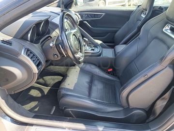 Jaguar F-Type R-Dynamic · Ano 2019