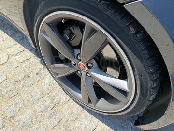 Jaguar F-Type R-Dynamic · Ano 2019