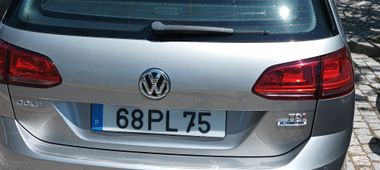 Volkswagen Golf Variant 1.6 TDI Bluemotion · Ano 2015