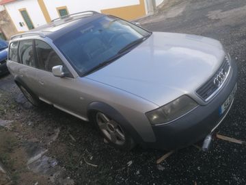 Audi A6 Allroad · Ano 2001