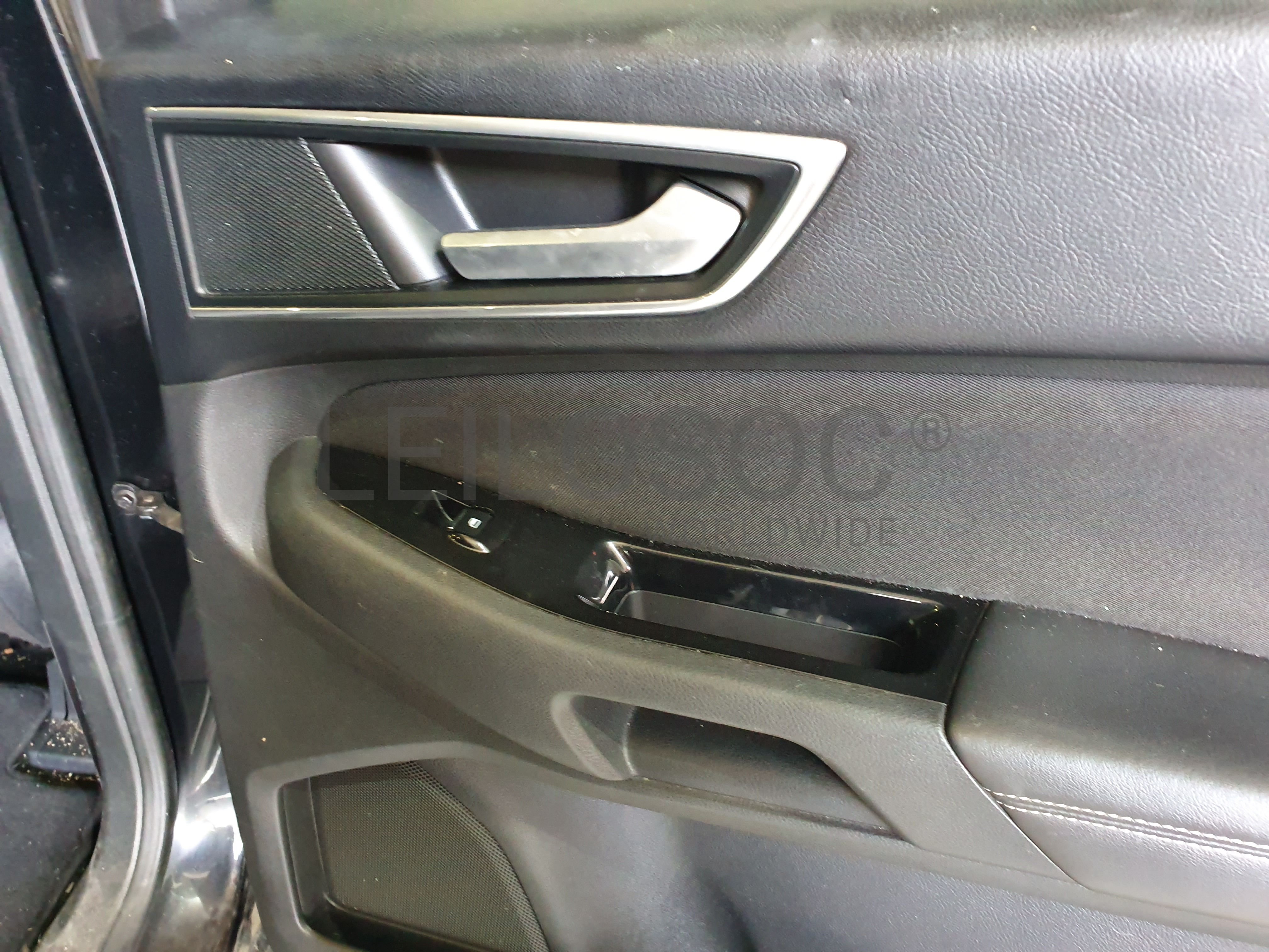 Ford S-Max · Ano 2015  