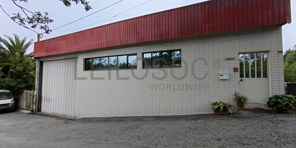 Armazém Industrial · Caldas de São Jorge, Santa Maria da Feira 