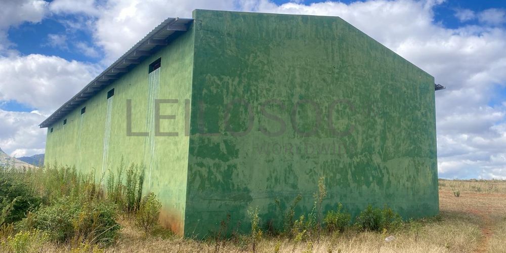 Armazém em Tete 4
