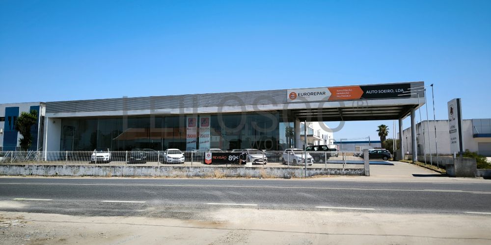 Edifício Comercial c/ 2 pisos · Zona Industrial das Arroteias, Moita 