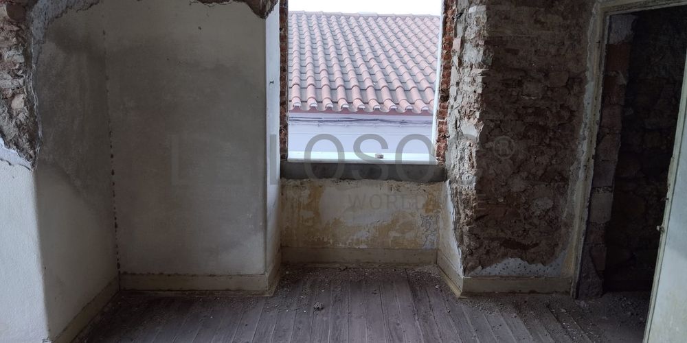 Edifício para Renovação · Elvas 12