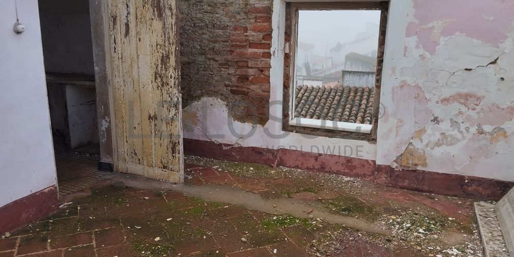 Edifício para Renovação · Elvas 17
