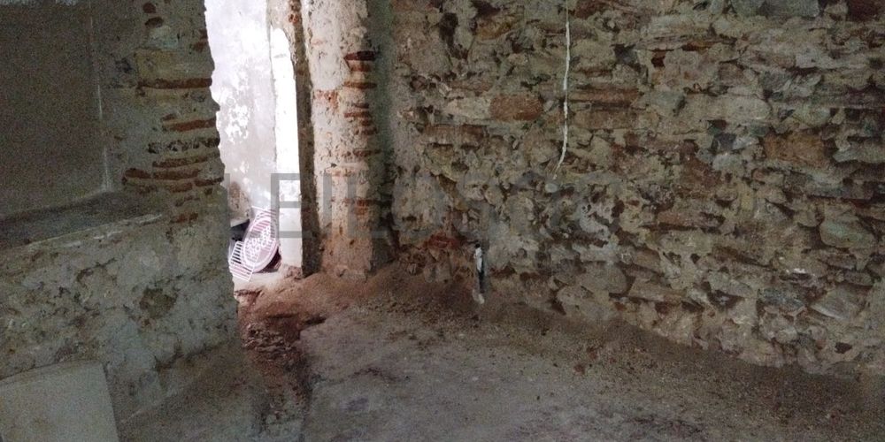 Edifício para Renovação · Elvas 7