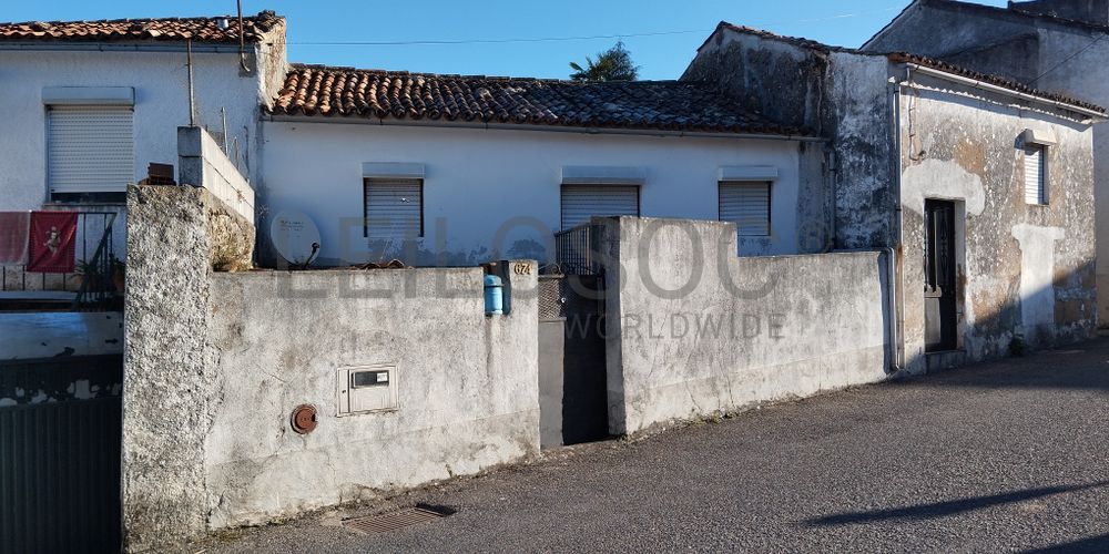 Moradia V2 · Miranda do Corvo