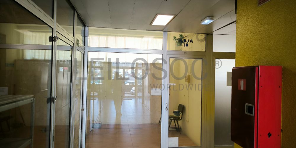 Loja · Corroios, Seixal 8