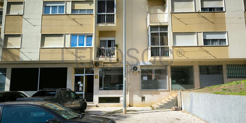 Loja · Corroios, Seixal 4