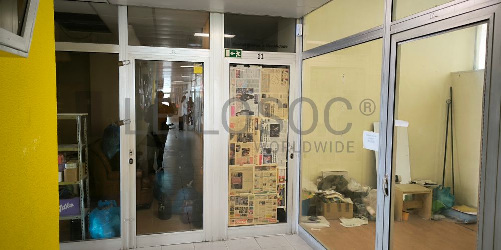 Loja · Corroios, Seixal 5