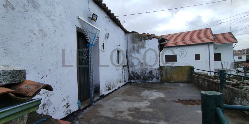 Moradia com arrecadação e anexo · Aldeia Velha, Sabugal 6