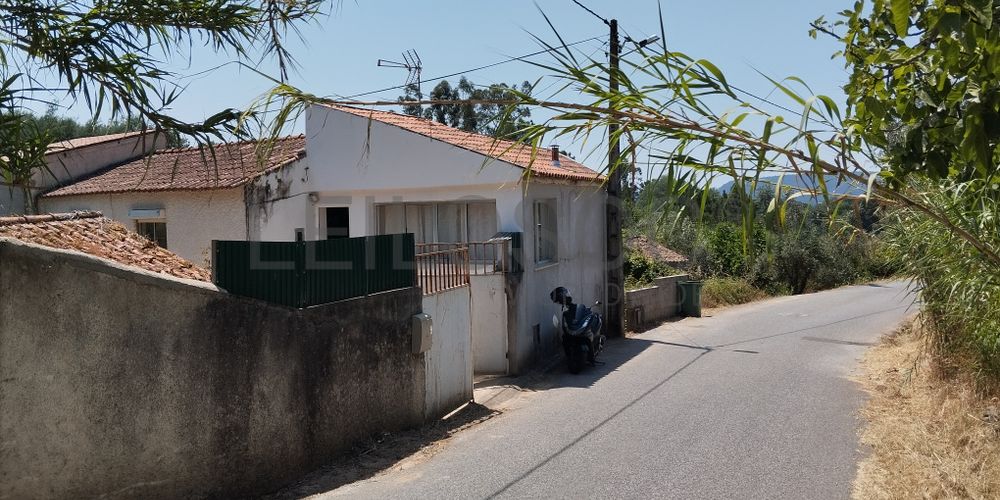 Proporção de 1/2 de Moradia V1 · Lousã 4