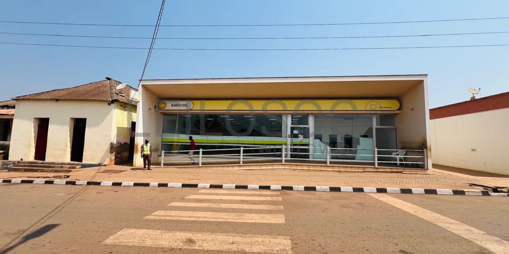 KALANDULA | MALANGE | Antiga Agência Bancária