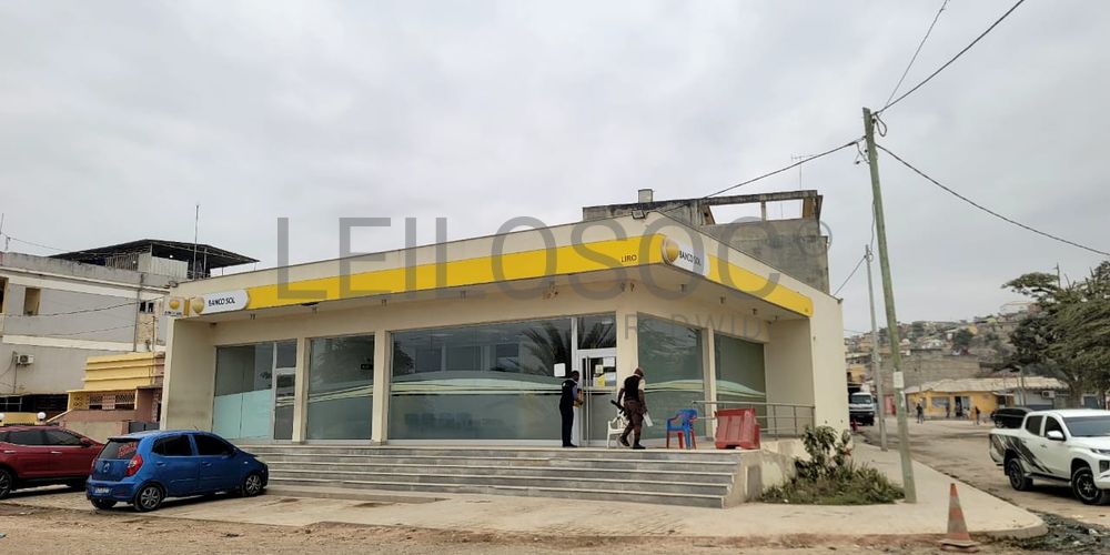 BAIRO LIRO | LOBITO | Antiga Agência Bancária