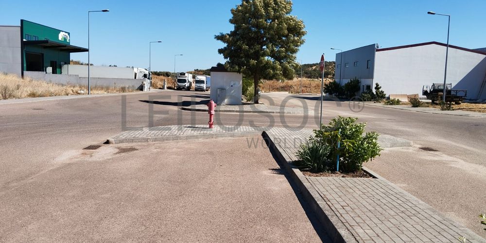 Terreno com Benfeitoria · Redondo, Évora 6