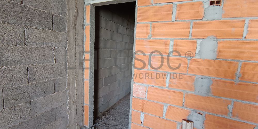 Edifício com 3 Pisos · Tabuaço 17