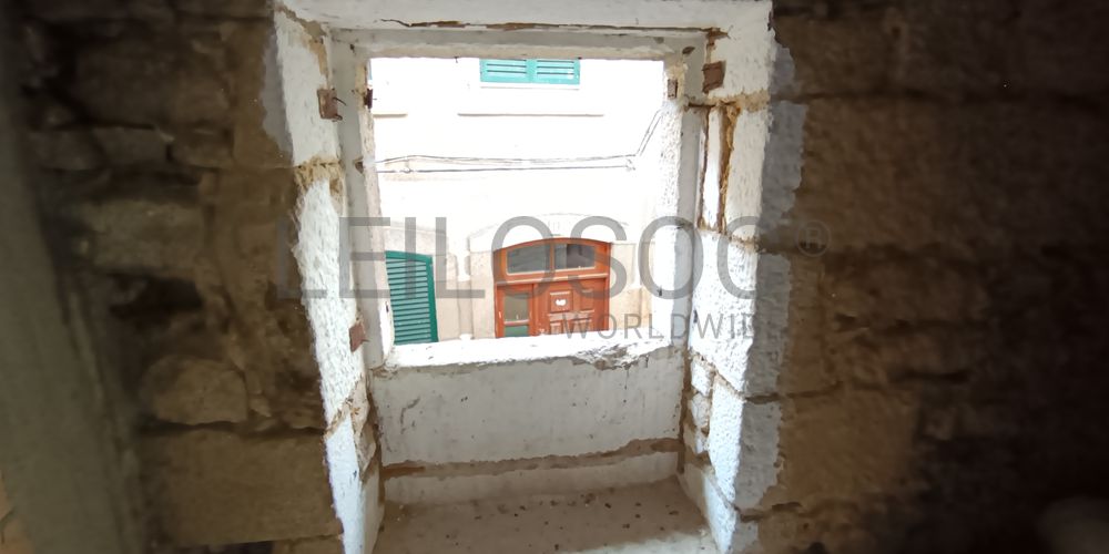 Edifício com 3 Pisos · Tabuaço 11