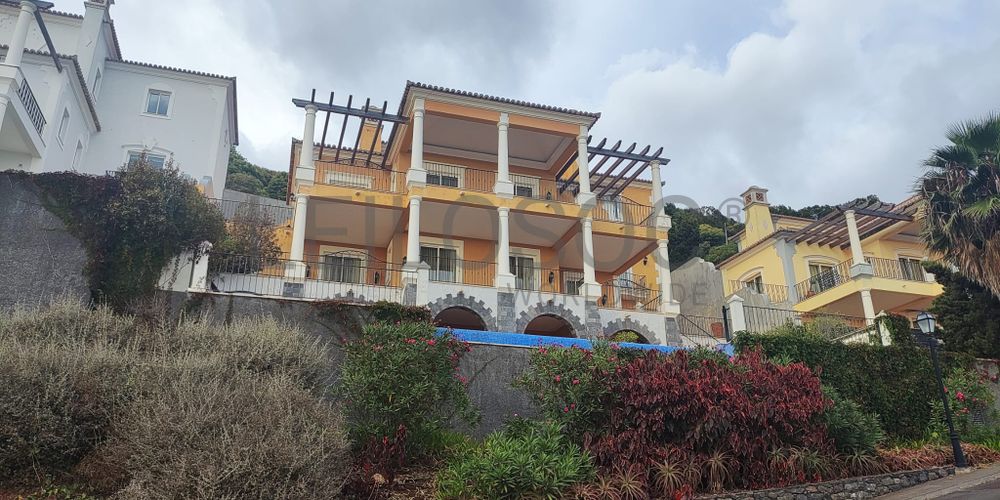 Proporção de 1/2 de Moradia V4 de Luxo com Piscina · Palheiro Village, Funchal