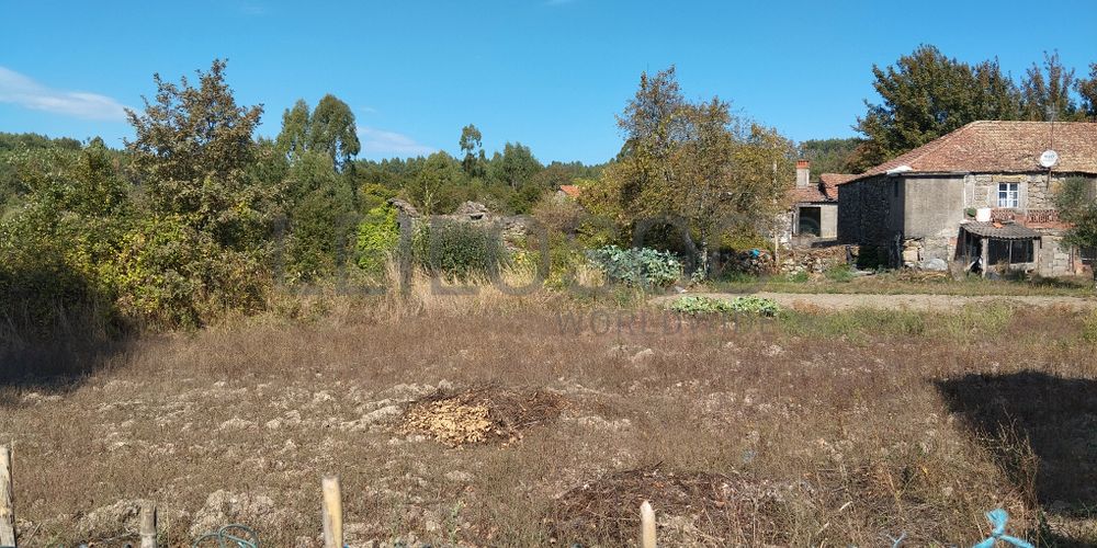 Proporção de 1/5 de Moradia + Terreno · Vila Nova de Paiva 8