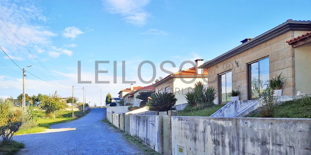 Moradia V3 · Telões, Amarante 16