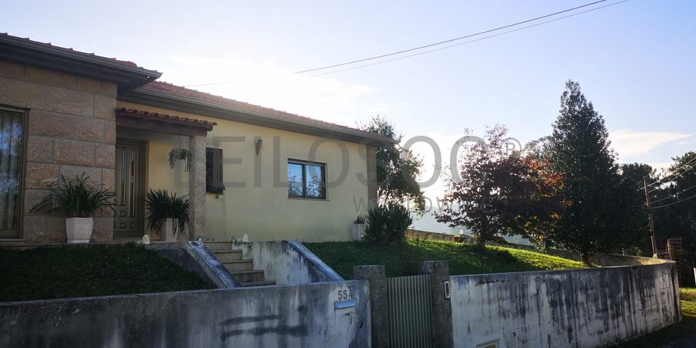 Moradia V3 · Telões, Amarante 11