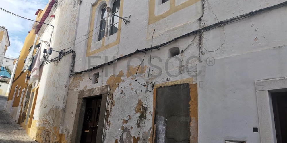 Moradia em Ruínas · Elvas