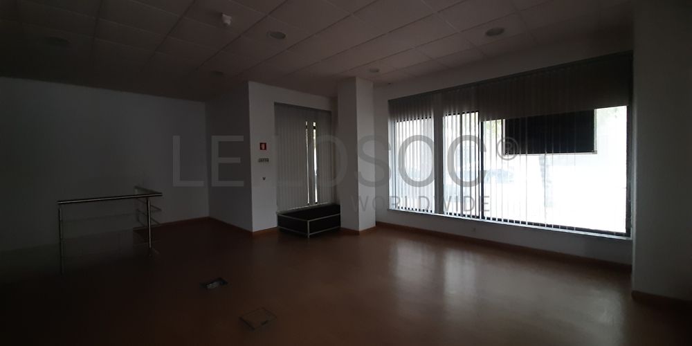Lojas · Torres Novas, Santarém 10
