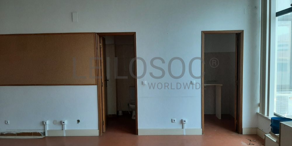Loja · Torres Novas, Santarém 16
