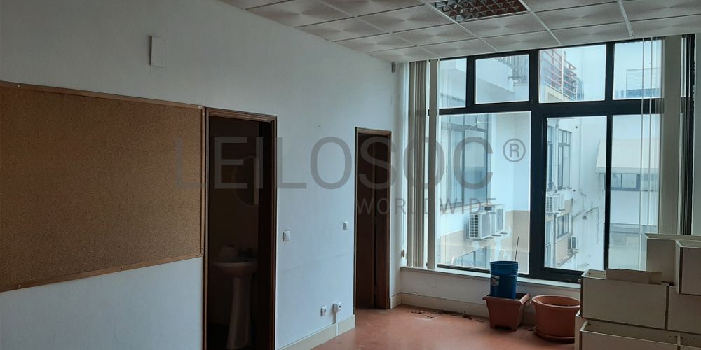 Loja · Torres Novas, Santarém 15