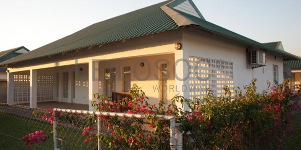 Condomínio Residencial com 32 Moradias em Tete