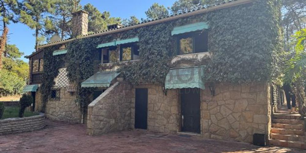 Moradia V5 com Piscina · Herdade da Aroeira, Charneca de Caparica