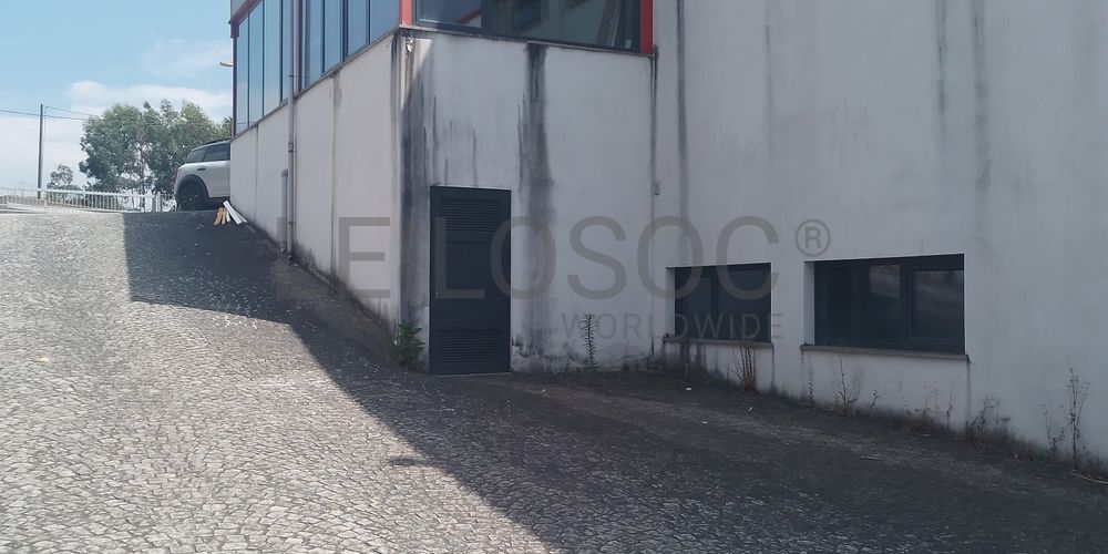 Armazém · Lobão da Beira, Tondela  4