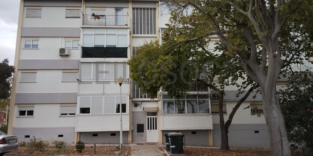 Proporção de 1/4 de Apartamento T3 · Santa Maria dos Olivais, Lisboa