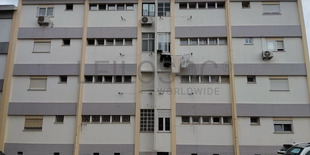 Proporção de 1/4 de Apartamento T3 · Santa Maria dos Olivais, Lisboa 2