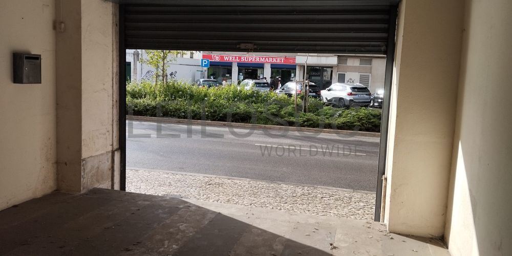 Proporção de 1/2 de Edifício · Setúbal 5