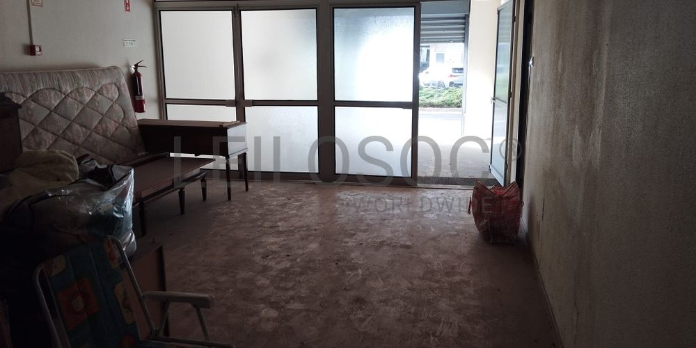 Proporção de 1/2 de Edifício · Setúbal 7