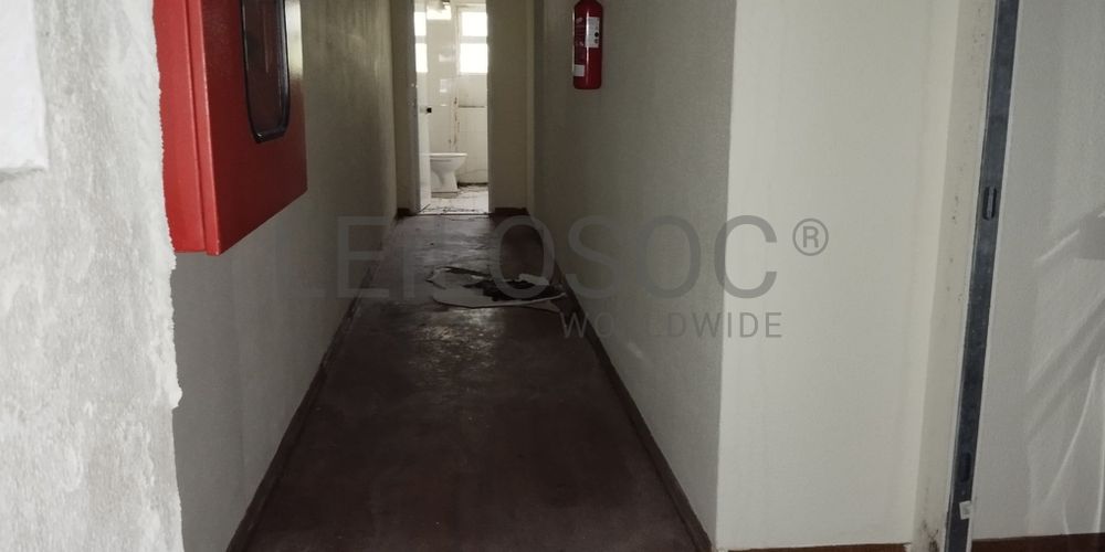 Proporção de 1/2 de Edifício · Setúbal 9