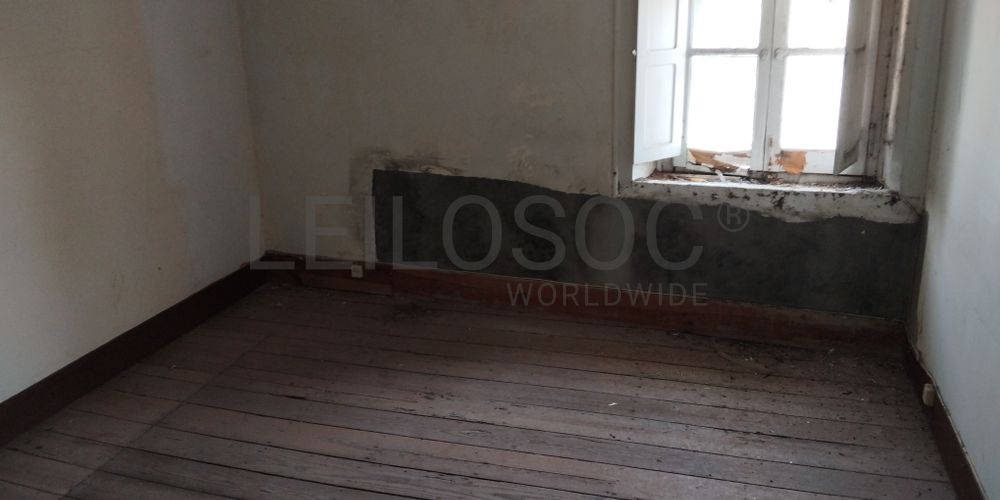 Proporção de 1/2 de Edifício · Setúbal 21