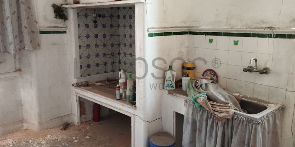 Proporção de 1/2 de Edifício · Setúbal 18