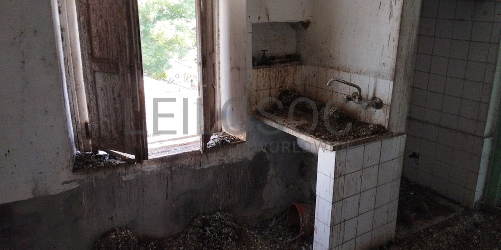 Proporção de 1/2 de Edifício · Setúbal 27