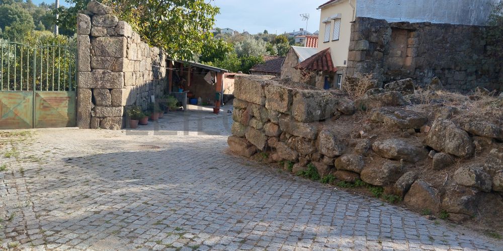 Moradia em Ruína · Travanca de Lagos, Oliveira do Hospital 2