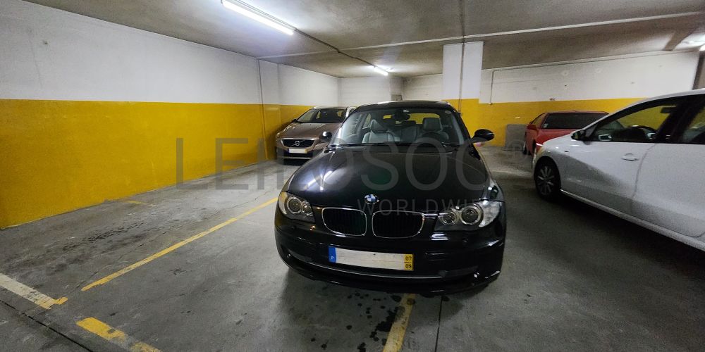 Garagem · Boavista, Porto