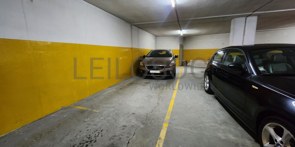 Garagem · Boavista, Porto