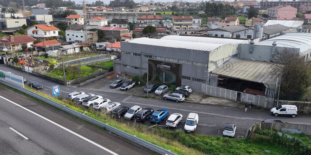 Armazém com 4.928 m² · Arcozelo, Vila Nova de Gaia