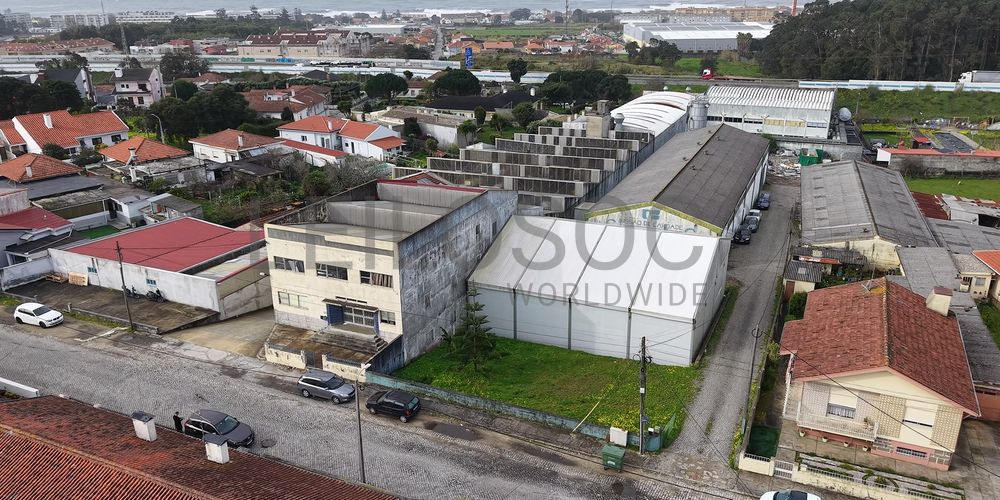 Armazém com 4.928 m² · Arcozelo, Vila Nova de Gaia 4